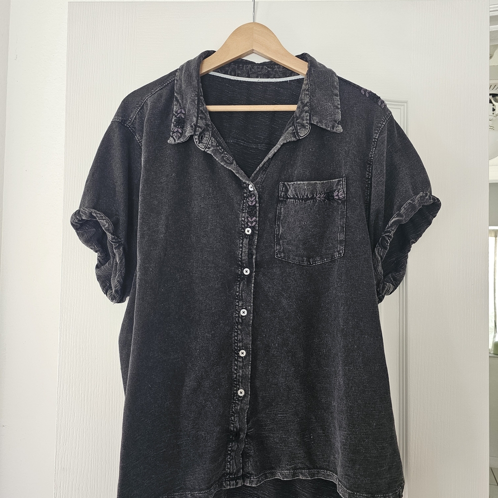 Sundance Charcoal/Black Distressed 100% Cotton Button Down Shirt
